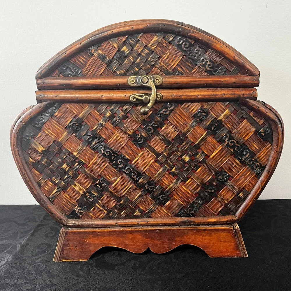 Vtg Woven Wicker Rattan Bamboo Wooden Chest Velvet Lined Box Brown Boho 12x13 in